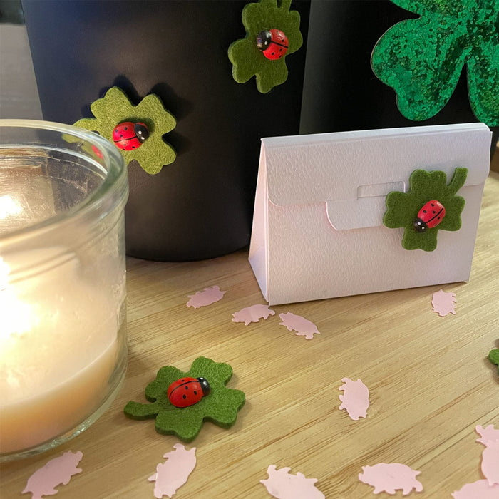 2er Set Kleeblätter Anhänger mit Pailletten zum Aufhängen Hängedeko für Geburtstag Silvester Deko - grün