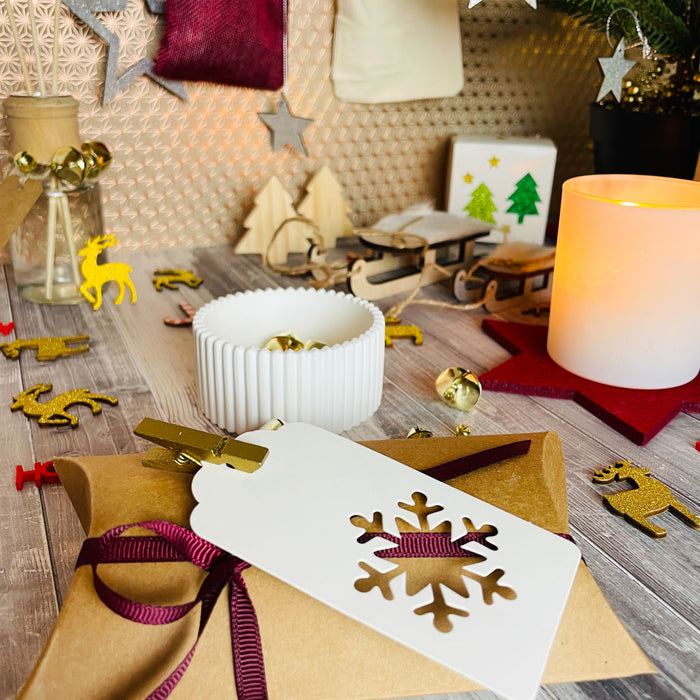 5 Holz Sterne mit Glitzereffekt + Schnur Weihnachtsdeko Weihnachtsbaum Anhänger Weihnachten - silber