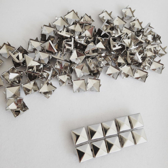 25 Pyramidennieten Ziernieten Metall Nieten Spikes Gothic Punk - silber