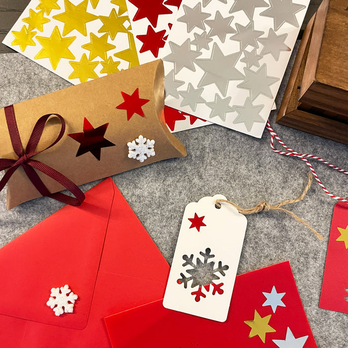 Schneeflocken Schneekristalle als Streudeko Tischdeko Deko für Weihnachten zum Basteln DIY - weiß