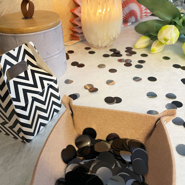 Konfetti schwarz grau rund glänzend Tisch Deko für Halloween Geburtstag Silvester Feier Jubiläum Streu Deko