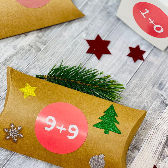 24 Adventskalender Sticker Zahlen Aufkleber mit Rechenaufgaben Weihnachten Basteln Weihnachtsdeko