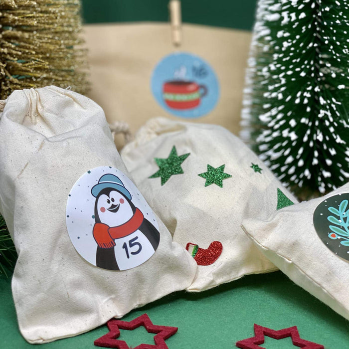 DIY Adventskalender Set - 24 Baumwollbeutel + 24 Zahlen Sticker für Advent Kalender Deko zu Weihnachten DIY Basteln