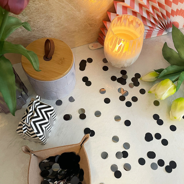 Konfetti schwarz grau rund glänzend Tisch Deko für Halloween Geburtstag Silvester Feier Jubiläum Streu Deko