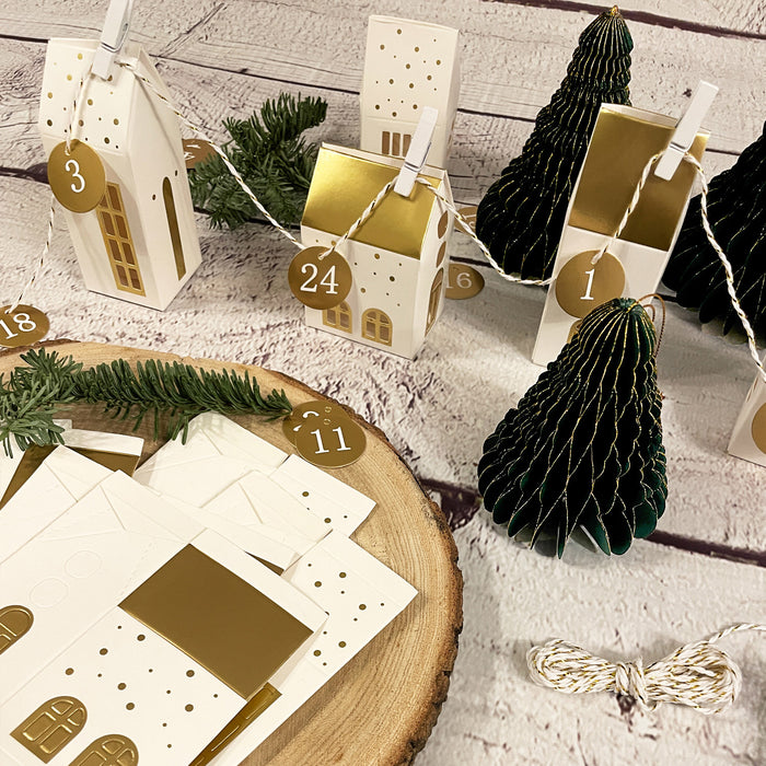 DIY Adventskalender Set - 12 Häuschen Schachteln + 3 3D Tannenbäume + 24 Zahlen + 24 Klammern Weihnachtsdeko