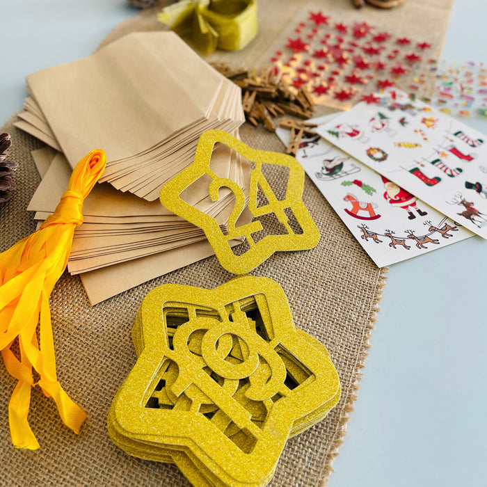 DIY Adventskalender Set - 24 Kraftpapier Tüten + Girlande mit 24 Zahlen in Sternform + 183 Aufkleber für Advent