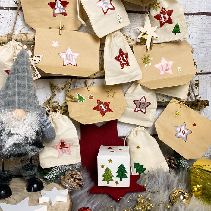 DIY Adventskalender Set - 12 Kraftpapier Tüten + 12 Baumwollsäckchen + 24 Zahlen Sticker uvm. für Weihnachten Advent Deko