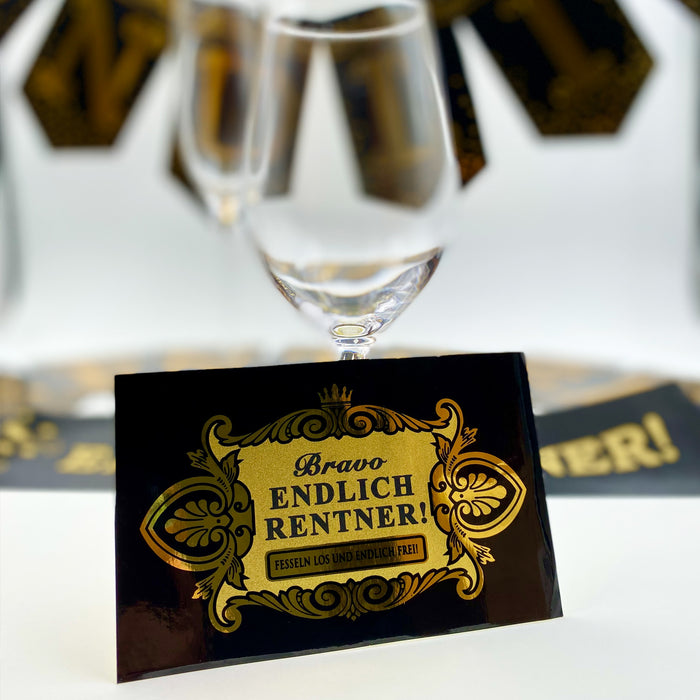 Oblique Unique Endlich Rentner Deko Set – Girlande, Schärpe & Flaschenetikett – Schwarz/Gold – Für Ruhestand & Pensionierung – 3,2 M Girlande Dekoration Ruhestand Männer